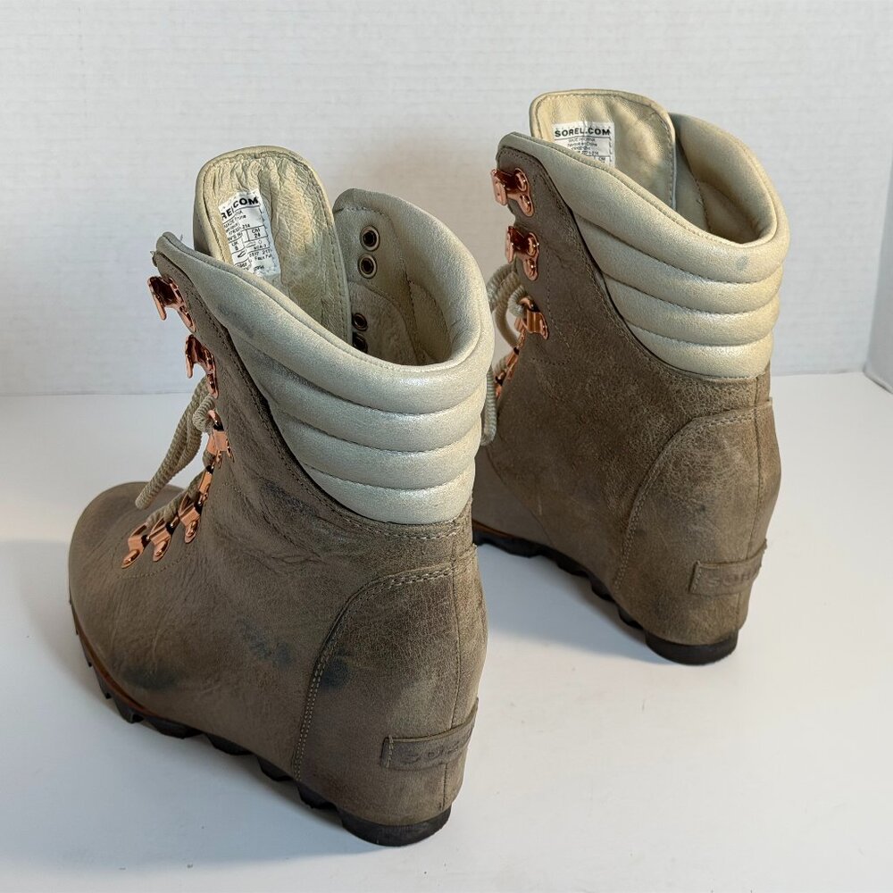 Women's size 7 Sorel Boots - Picture 10 of 16